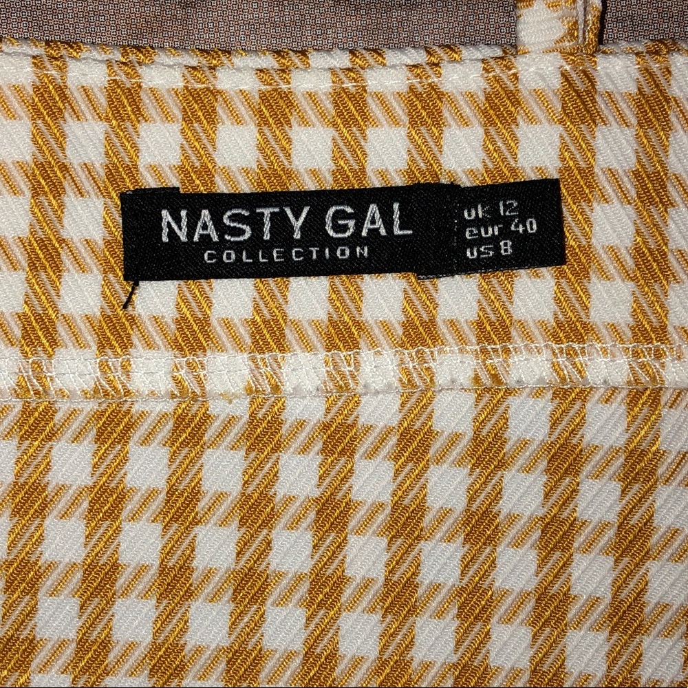 NASTY GAL COLLECTION Cropped Tank Top